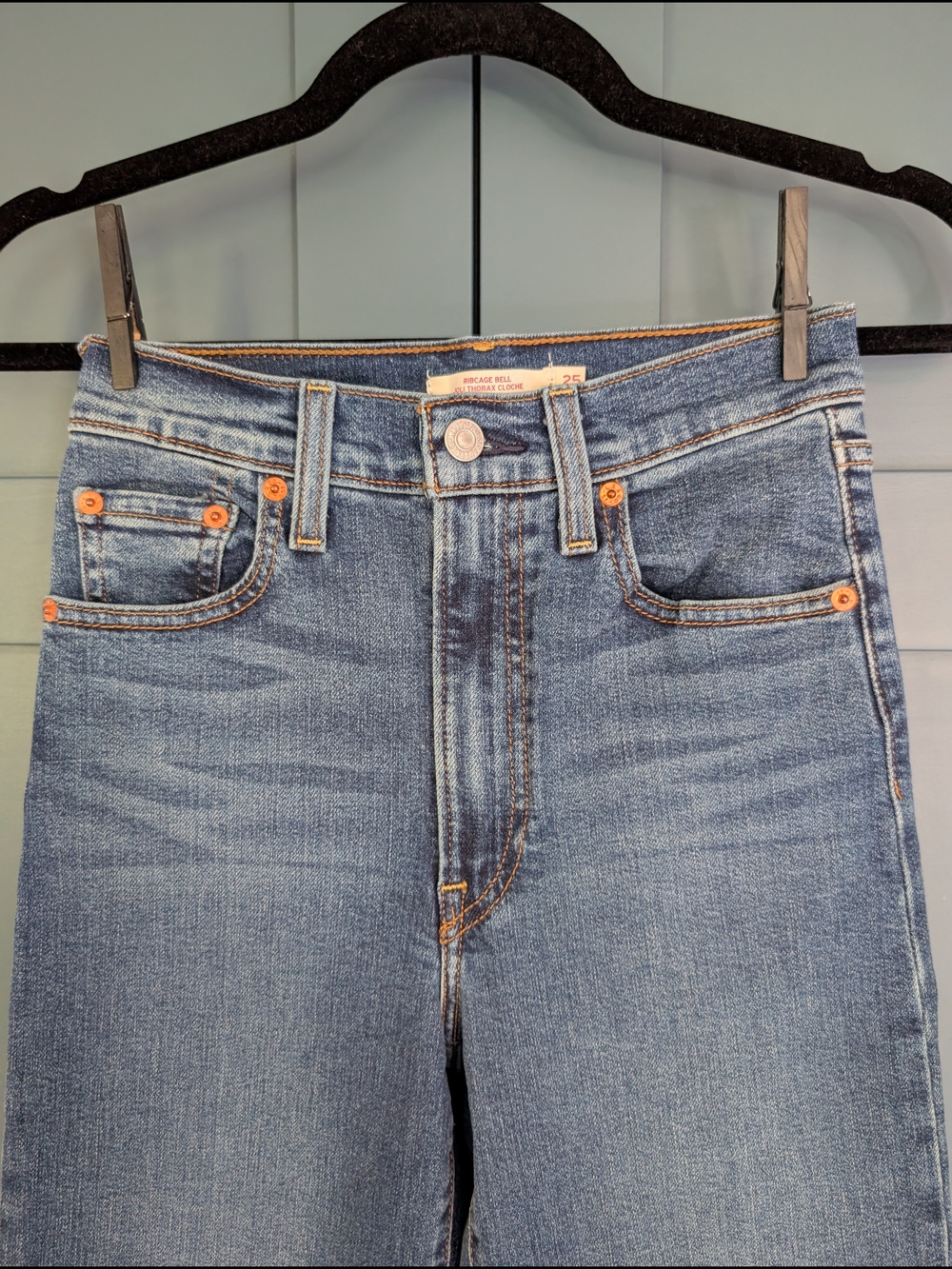 Levi's Ribcage Bell Jeans | Size W25 L32 - Picture 4 of 12